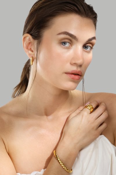 Ohrringe Twisted Heart – 18k Vergoldet