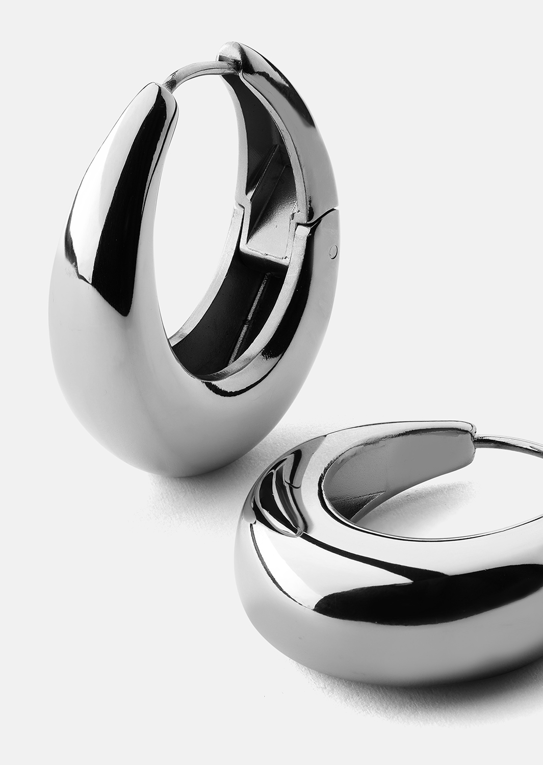 Ohrringe Bold Curve – Versilbert