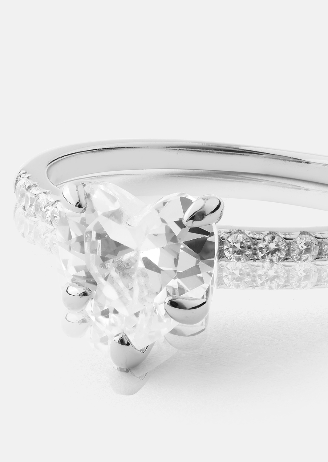 Heartlight Solitaire Ring - Versilbert